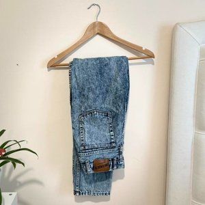 Vintage High-Waisted Jeans